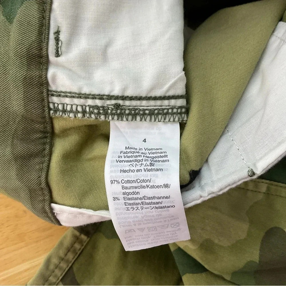 J. Crew Camo High Rise Girlfriend Chino Pant Size 4 - Picture 5 of 7